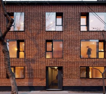 آجر قزاقی چیست؟