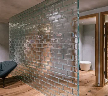 آجر شیشه‌ای؛ کاربردها و مزایا در طراحی داخلی